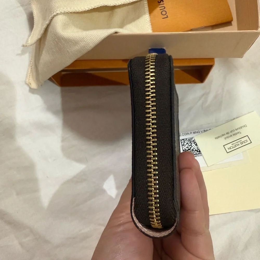 Louis Vuitton Zippy wallet limited edition - Picture 9 of 9